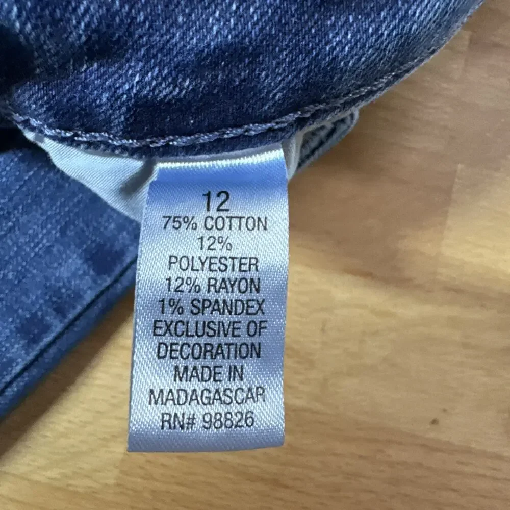 2 Blue Mountain Women's Relaxed Fit 5 Pocket Straight Leg Jeans Size 12
